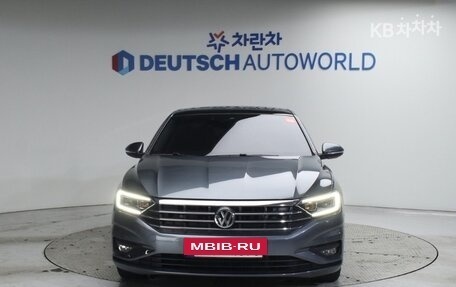 Volkswagen Jetta VII, 2021 год, 1 830 000 рублей, 3 фотография