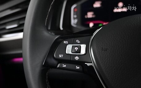 Volkswagen Jetta VII, 2021 год, 1 830 000 рублей, 18 фотография