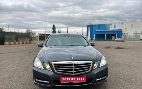 Mercedes-Benz E-Класс, 2011 год, 1 380 000 рублей, 1 фотография