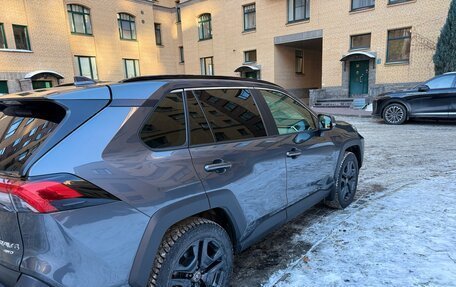 Toyota RAV4, 2022 год, 4 200 000 рублей, 4 фотография