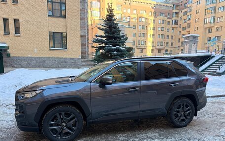 Toyota RAV4, 2022 год, 4 200 000 рублей, 2 фотография