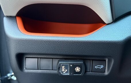 Toyota RAV4, 2022 год, 4 200 000 рублей, 28 фотография