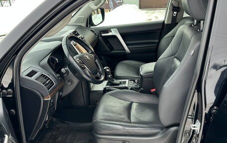 Toyota Land Cruiser Prado 150 рестайлинг 2, 2017 год, 5 200 000 рублей, 7 фотография
