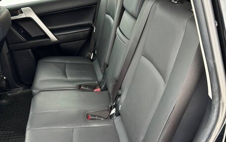 Toyota Land Cruiser Prado 150 рестайлинг 2, 2017 год, 5 200 000 рублей, 20 фотография