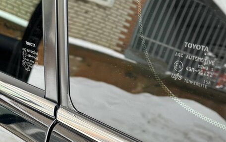 Toyota Land Cruiser Prado 150 рестайлинг 2, 2017 год, 5 200 000 рублей, 28 фотография