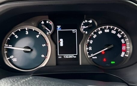 Toyota Land Cruiser Prado 150 рестайлинг 2, 2017 год, 5 200 000 рублей, 16 фотография