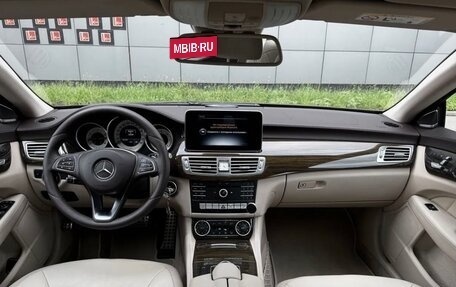 Mercedes-Benz CLS, 2015 год, 8 фотография