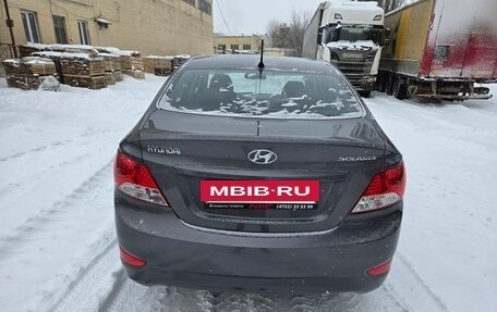 Hyundai Solaris II рестайлинг, 2013 год, 15 фотография