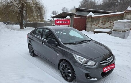 Hyundai Solaris II рестайлинг, 2013 год, 10 фотография