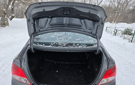 Hyundai Solaris II рестайлинг, 2013 год, 30 фотография