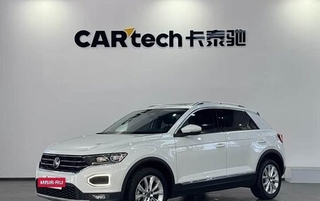 Volkswagen T-Roc I, 2021 год, 1 750 000 рублей, 3 фотография