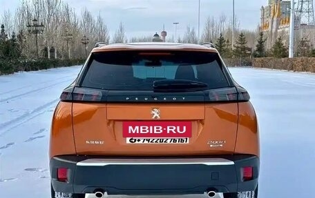 Peugeot 2008 II, 2022 год, 1 890 000 рублей, 5 фотография