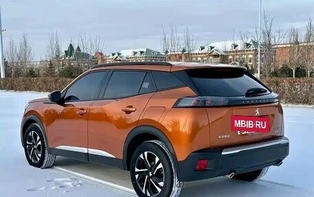 Peugeot 2008 II, 2022 год, 1 890 000 рублей, 7 фотография