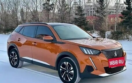 Peugeot 2008 II, 2022 год, 1 890 000 рублей, 6 фотография