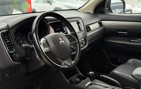 Mitsubishi Outlander III рестайлинг 3, 2013 год, 1 410 000 рублей, 14 фотография