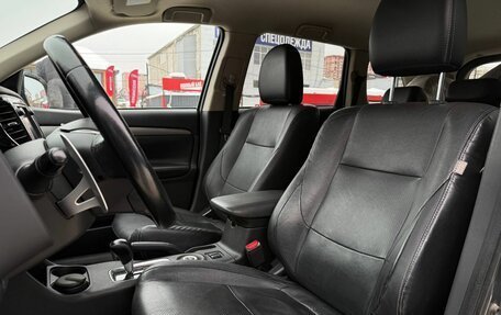 Mitsubishi Outlander III рестайлинг 3, 2013 год, 1 410 000 рублей, 16 фотография