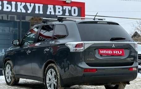 Mitsubishi Outlander III рестайлинг 3, 2013 год, 1 410 000 рублей, 8 фотография