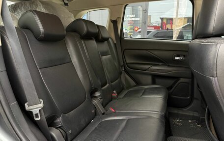 Mitsubishi Outlander III рестайлинг 3, 2013 год, 1 410 000 рублей, 32 фотография