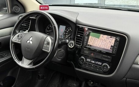 Mitsubishi Outlander III рестайлинг 3, 2013 год, 1 410 000 рублей, 33 фотография