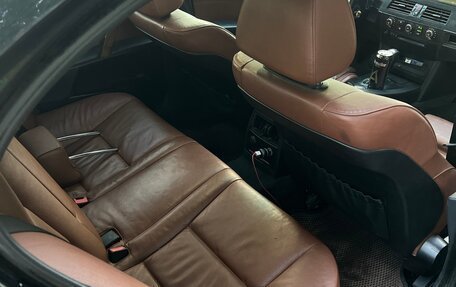 BMW 5 серия, 2005 год, 500 000 рублей, 2 фотография