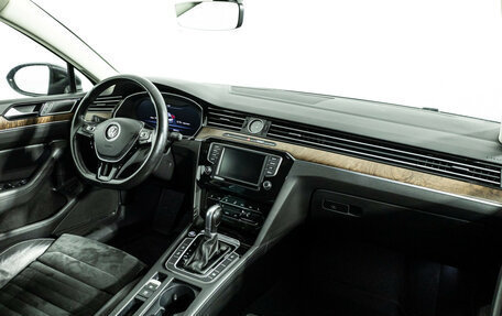 Volkswagen Passat B8 рестайлинг, 2016 год, 1 599 585 рублей, 9 фотография