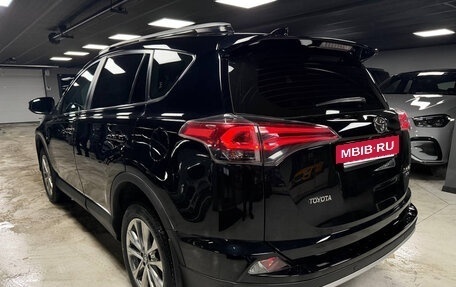 Toyota RAV4, 2017 год, 2 600 000 рублей, 3 фотография