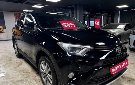 Toyota RAV4, 2017 год, 2 600 000 рублей, 4 фотография