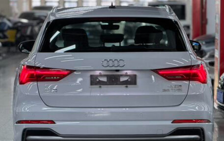 Audi Q3, 2022 год, 2 400 000 рублей, 5 фотография