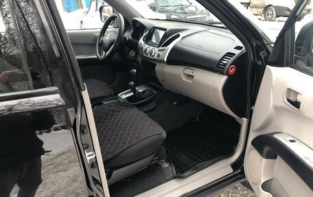 Mitsubishi L200 IV рестайлинг, 2011 год, 1 090 000 рублей, 8 фотография