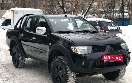Mitsubishi L200 IV рестайлинг, 2011 год, 1 090 000 рублей, 7 фотография