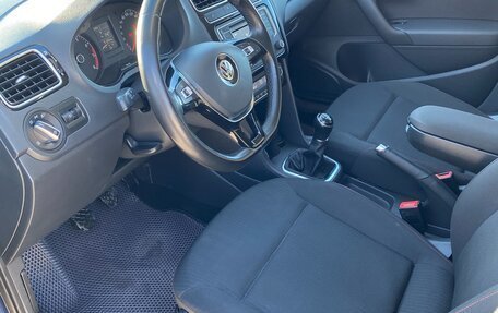 Volkswagen Polo VI (EU Market), 2017 год, 1 050 000 рублей, 9 фотография