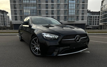 Mercedes-Benz E-Класс, 2020 год, 4 600 000 рублей, 1 фотография