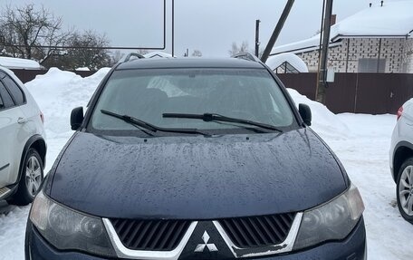 Mitsubishi Outlander III рестайлинг 3, 2008 год, 815 000 рублей, 1 фотография