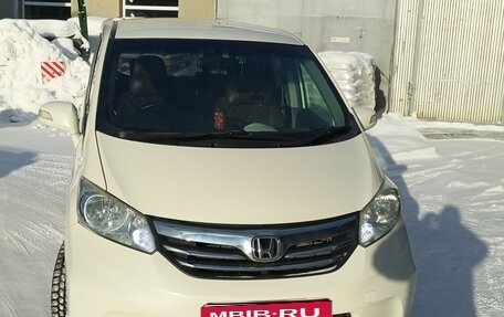Honda Freed I, 2012 год, 1 100 000 рублей, 1 фотография