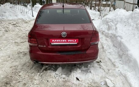 Volkswagen Polo VI (EU Market), 2015 год, 700 000 рублей, 2 фотография