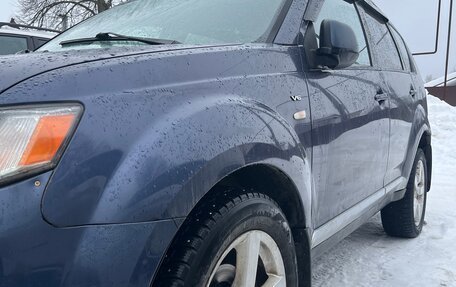 Mitsubishi Outlander III рестайлинг 3, 2008 год, 815 000 рублей, 7 фотография