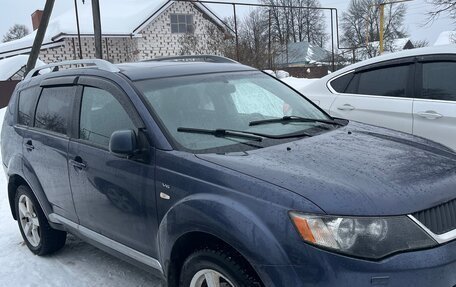 Mitsubishi Outlander III рестайлинг 3, 2008 год, 815 000 рублей, 2 фотография