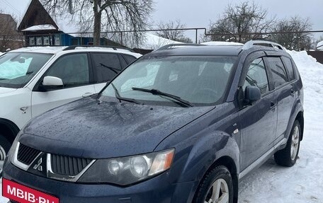 Mitsubishi Outlander III рестайлинг 3, 2008 год, 815 000 рублей, 3 фотография