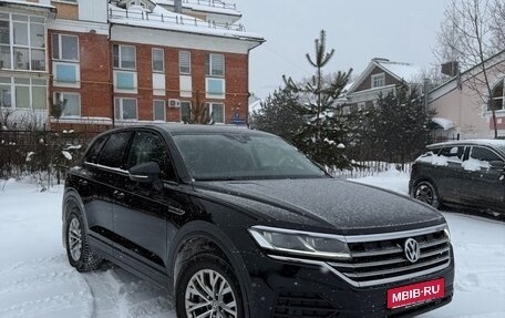 Volkswagen Touareg III, 2020 год, 4 590 000 рублей, 3 фотография