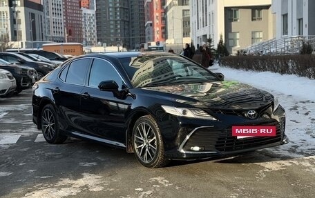 Toyota Camry, 2021 год, 3 120 000 рублей, 3 фотография