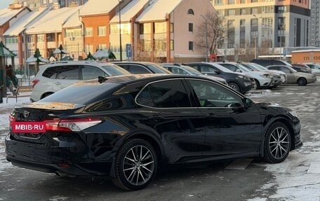 Toyota Camry, 2021 год, 3 120 000 рублей, 15 фотография