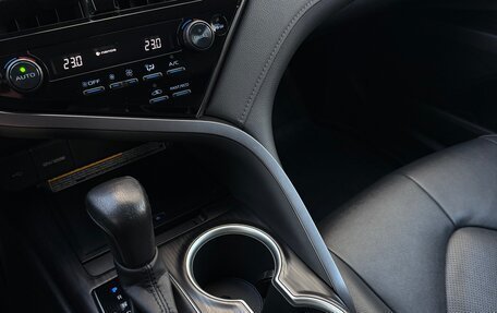 Toyota Camry, 2021 год, 3 120 000 рублей, 20 фотография