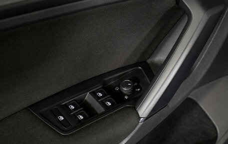 Volkswagen Tiguan II, 2020 год, 1 995 000 рублей, 15 фотография