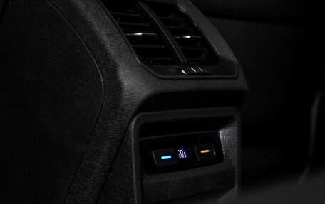 Volkswagen Tiguan II, 2020 год, 1 995 000 рублей, 17 фотография