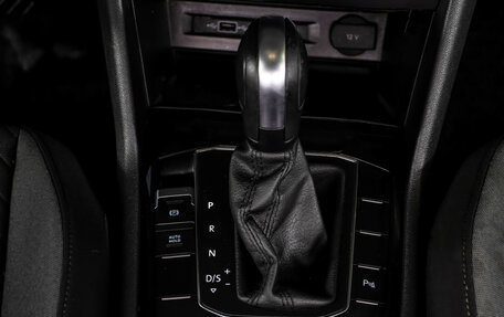 Volkswagen Tiguan II, 2020 год, 1 995 000 рублей, 13 фотография