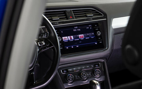 Volkswagen Tiguan II, 2020 год, 1 995 000 рублей, 25 фотография