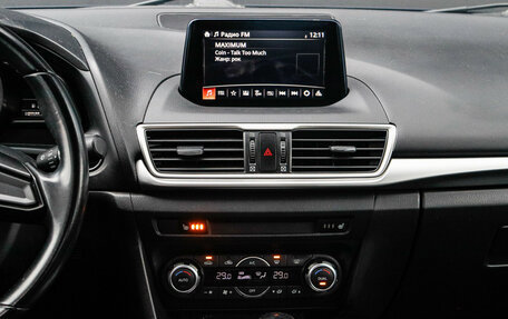 Mazda 3, 2018 год, 1 850 000 рублей, 10 фотография