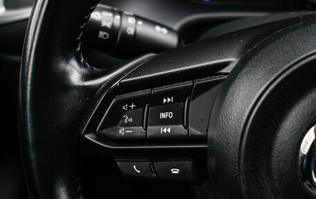 Mazda 3, 2018 год, 1 850 000 рублей, 20 фотография