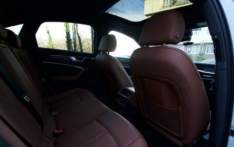 Audi A6, 2023 год, 5 900 000 рублей, 17 фотография