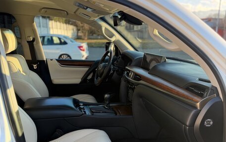 Lexus LX III, 2015 год, 5 750 000 рублей, 9 фотография